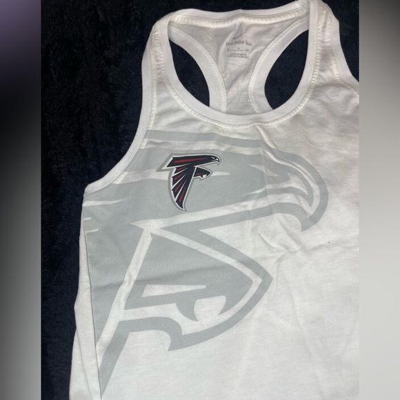 Nike Women's Falcon’s White and Red Tank Top. Size Small - Picture 3 of 6